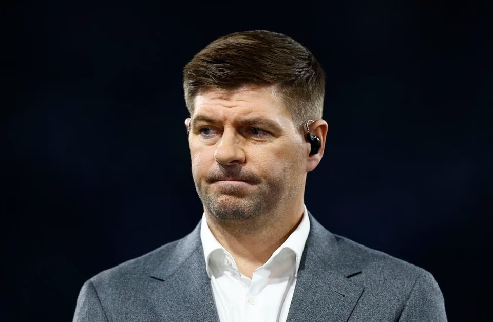 Klub Arab Saudi Al-Ettifaq Bujuk Steven Gerrard Jadi Pelatih